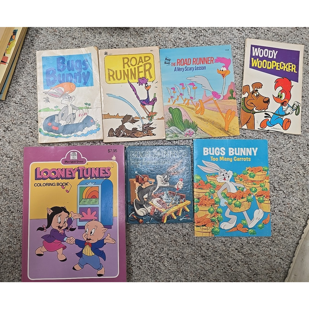Lot of 7 Vintage 1970s Warner Bros. Looney Tunes Hardcover & Paperback Books